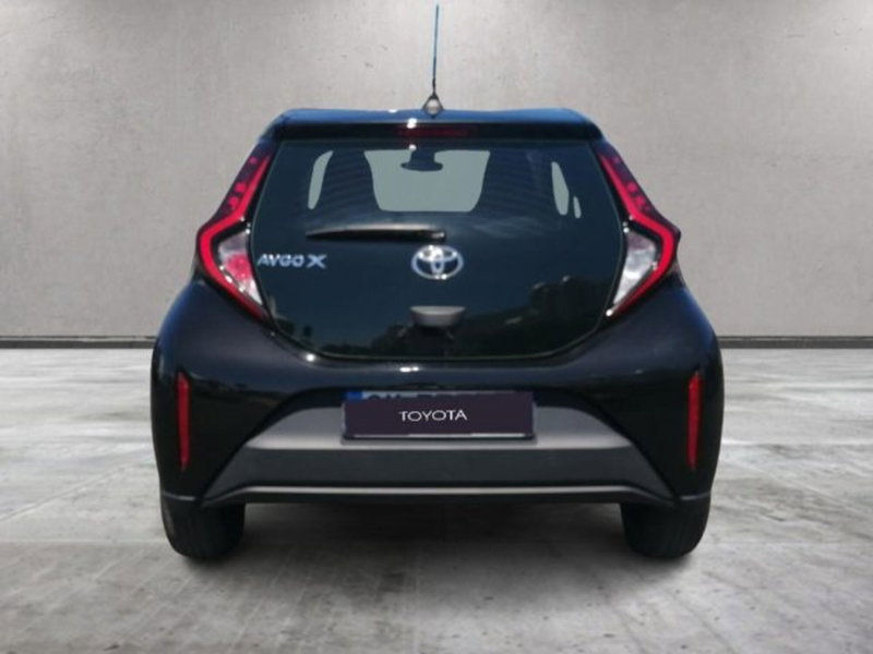 Toyota Aygo X usata a Roma (11)