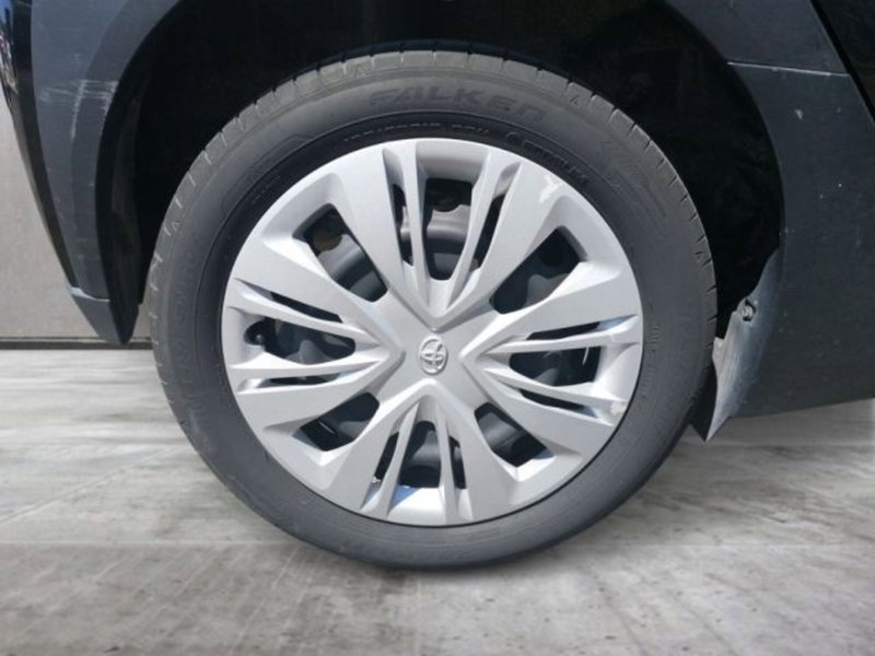 Toyota Aygo X usata a Roma (13)