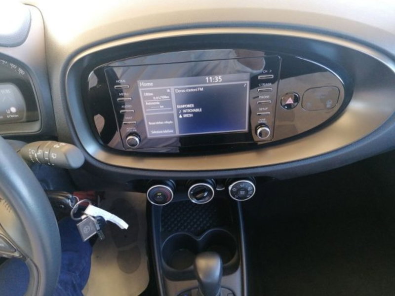 Toyota Aygo X usata a Roma (9)