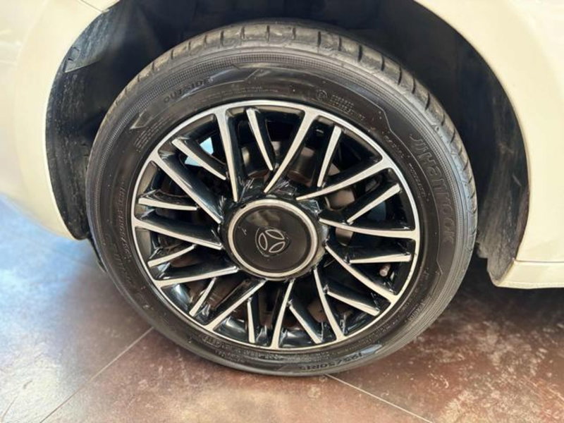 Lancia Ypsilon usata a Pesaro-Urbino (7)