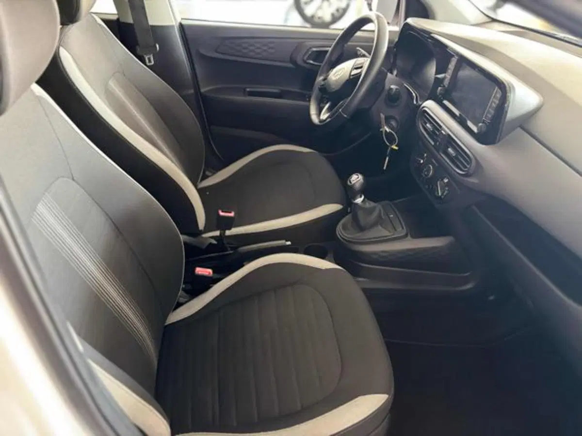 Hyundai i10 usata a Pesaro-Urbino (6)
