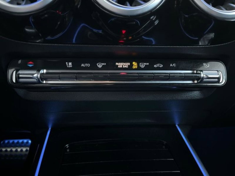 Mercedes-Benz GLA SUV usata a Verona (14)