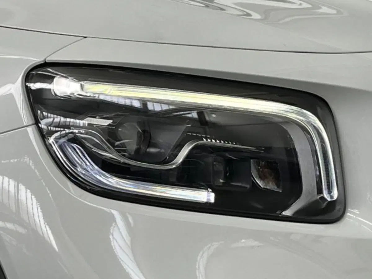 Mercedes-Benz GLB usata a Verona (17)