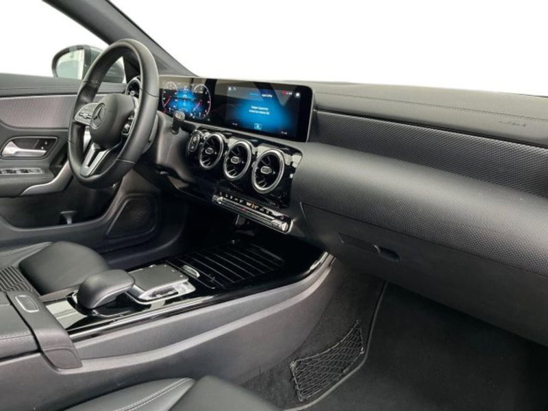 Mercedes-Benz CLA Shooting Brake usata a Verona (16)