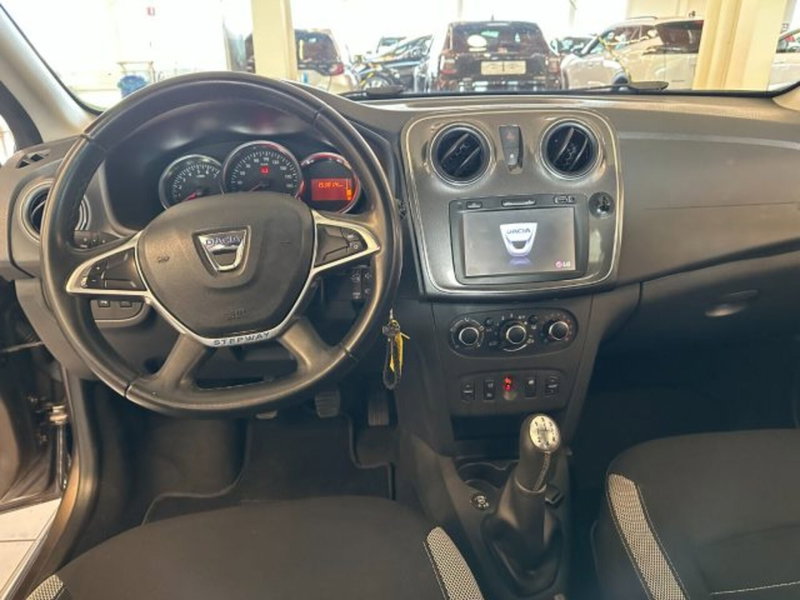 Dacia Sandero usata a Vicenza (8)