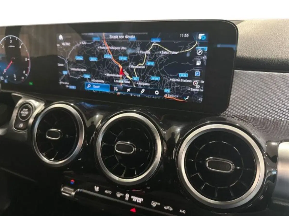 Mercedes-Benz GLB usata a Avellino (12)