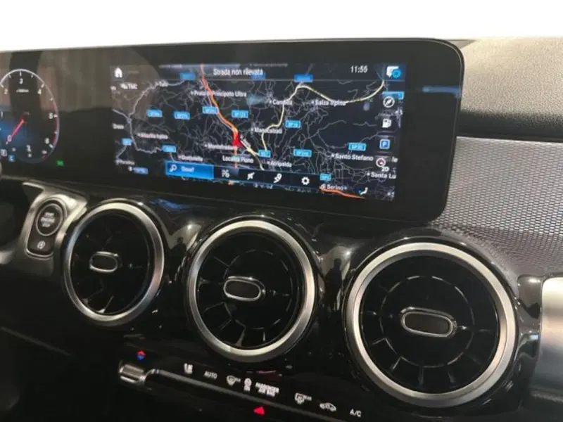 Mercedes-Benz GLB usata a Avellino (12)