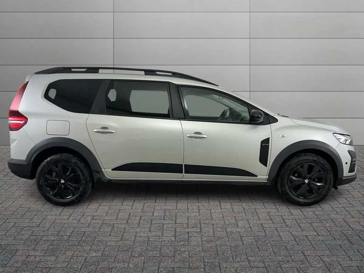 Dacia Jogger usata a Bolzano (5)