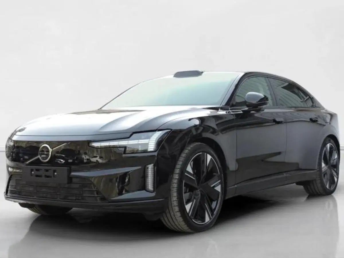 Volvo ES90 nuova a Firenze
