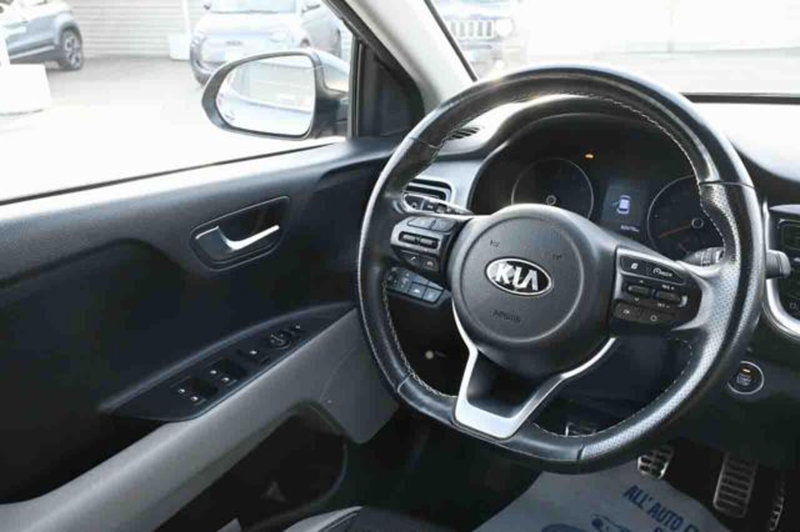 Kia Stonic usata a Torino (12)