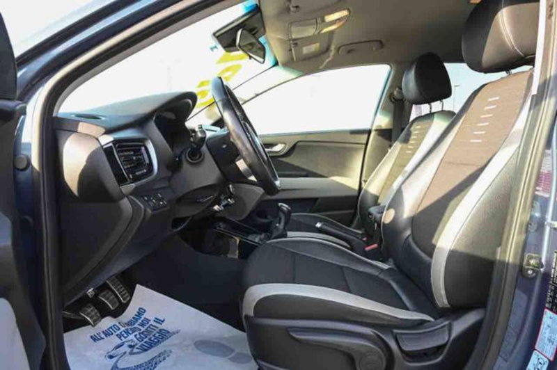 Kia Stonic usata a Torino (9)