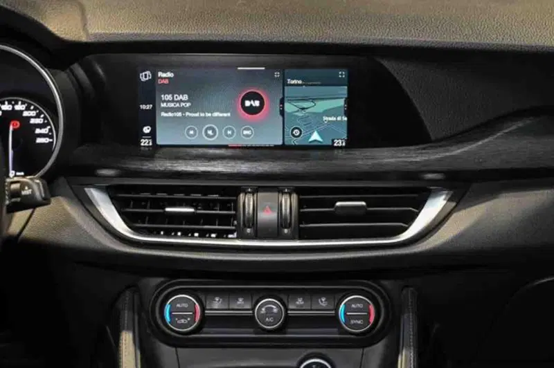 Alfa Romeo Stelvio usata a Torino (14)