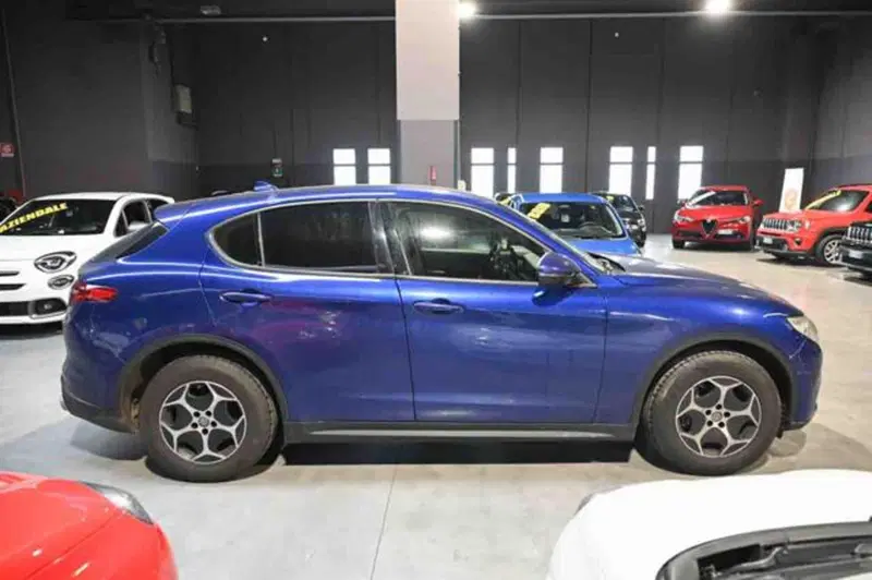 Alfa Romeo Stelvio usata a Torino (20)