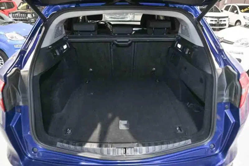 Alfa Romeo Stelvio usata a Torino (5)