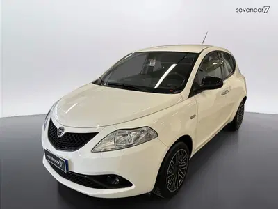 Lancia Ypsilon 1.2 69 CV 5 porte Platinum del 2018 usata a Verona