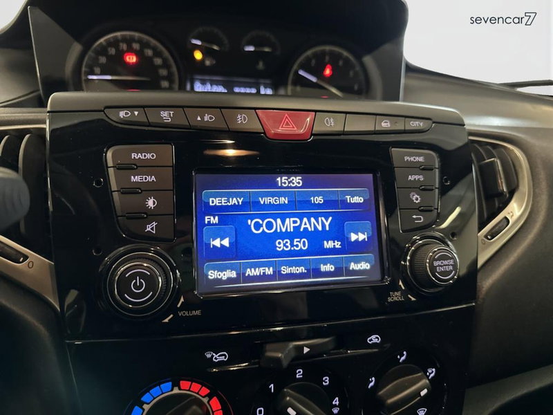 Lancia Ypsilon usata a Verona (13)