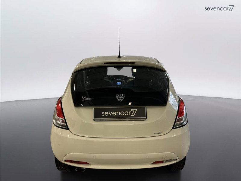 Lancia Ypsilon usata a Verona (6)