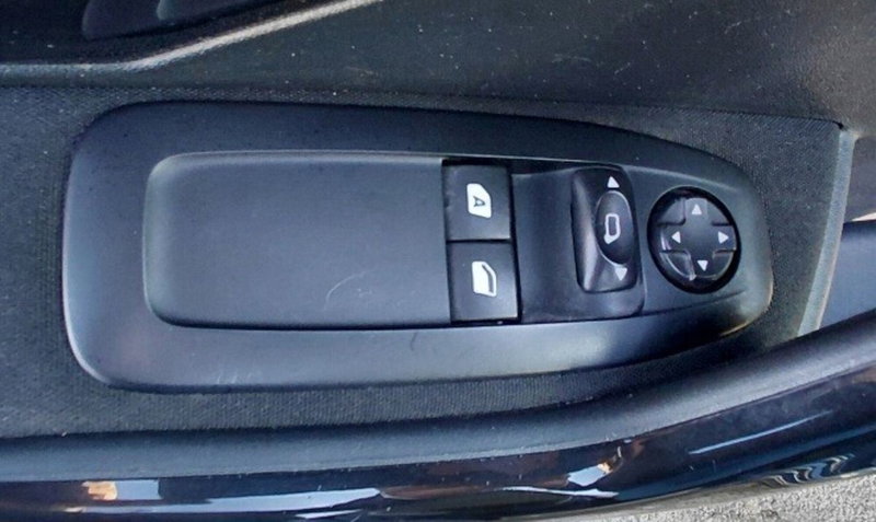 Peugeot 208 usata a Cosenza (12)
