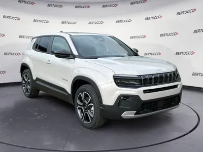 Jeep Avenger 1.2 turbo e-hybrid mhev Summit fwd 110cv edct6 nuova a Verona