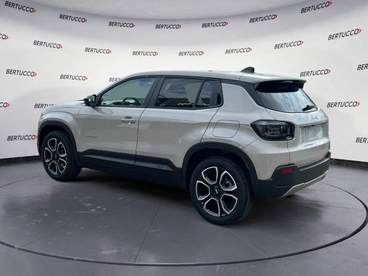Jeep Avenger nuova a Verona (5)