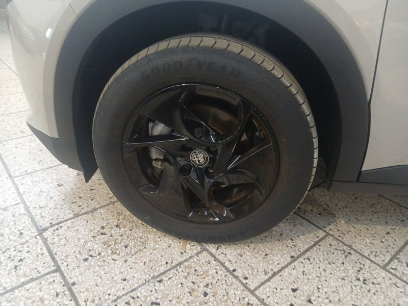 Alfa Romeo Junior usata a Lecce (11)