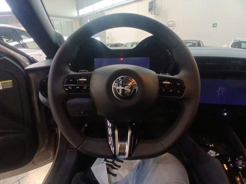 Alfa Romeo Junior usata a Lecce (16)