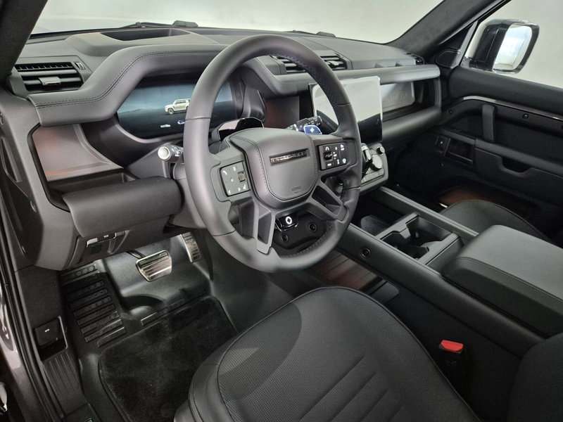 Land Rover Defender nuova a Torino (14)