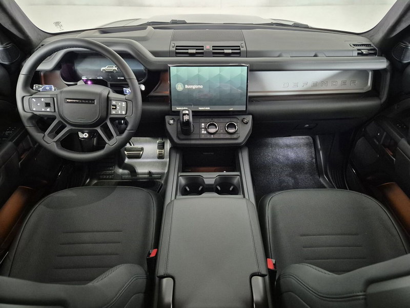 Land Rover Defender nuova a Torino (4)