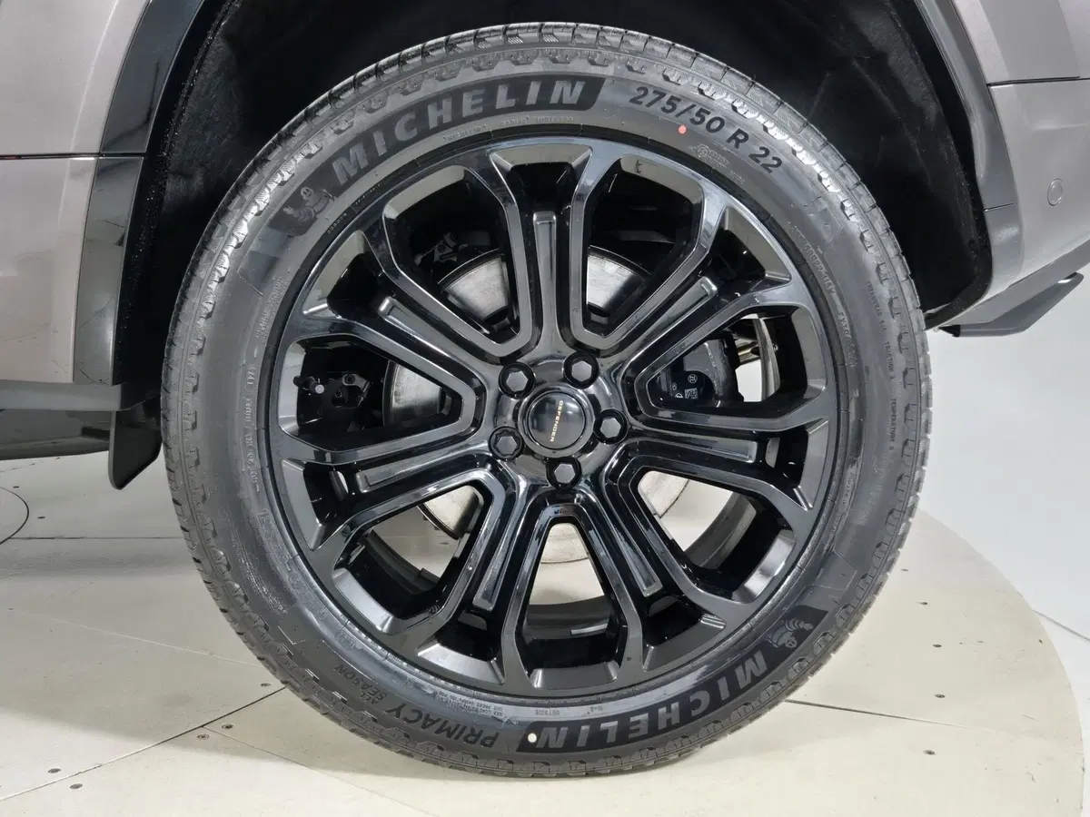 Land Rover Defender nuova a Torino (9)