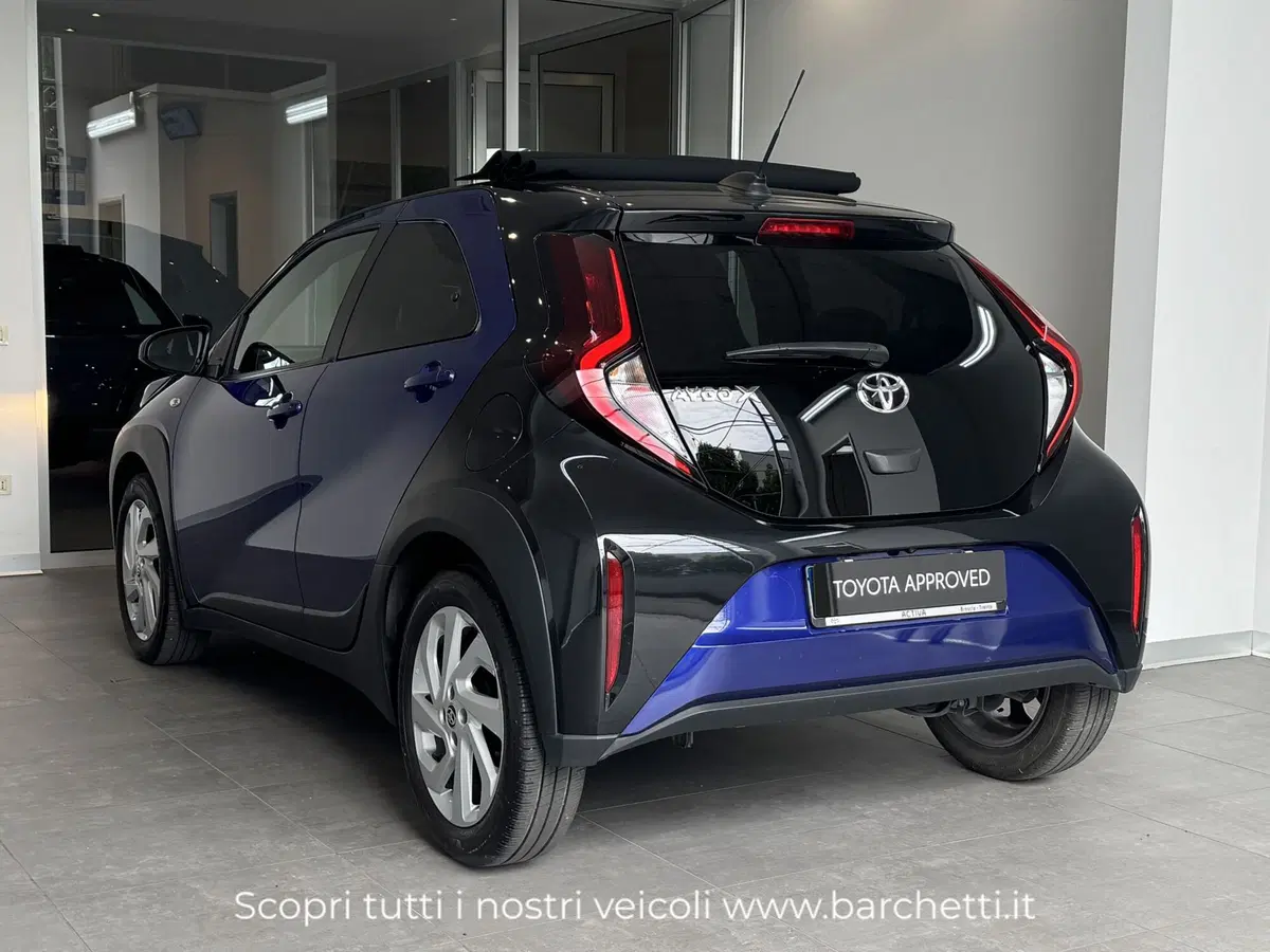 Toyota Aygo X usata a Brescia (5)
