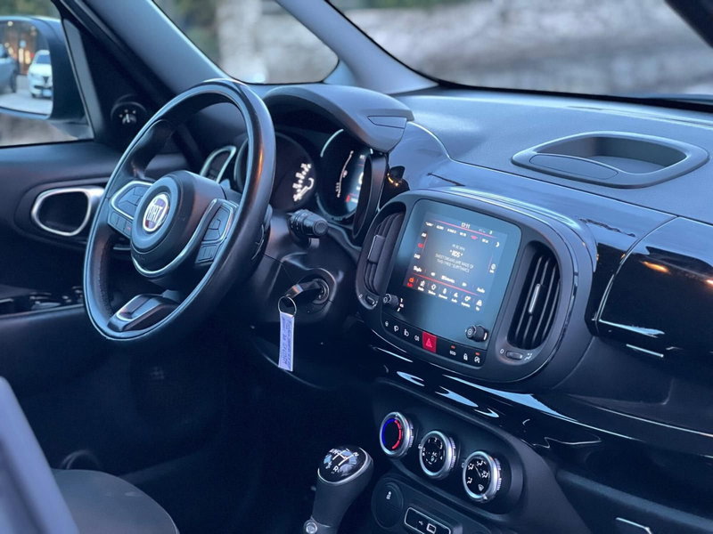 Fiat 500L usata a Matera (15)