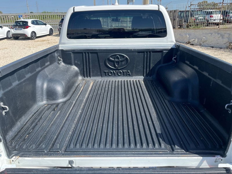 Toyota Hilux usata a Ragusa (6)