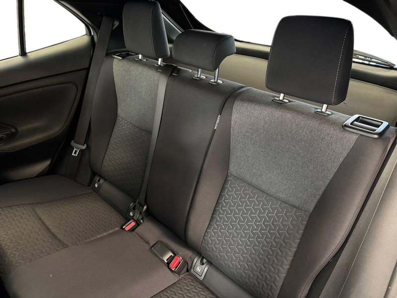 Toyota Yaris Cross usata a Prato (15)