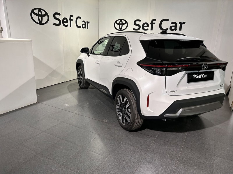 Toyota Yaris Cross nuova a Milano (4)