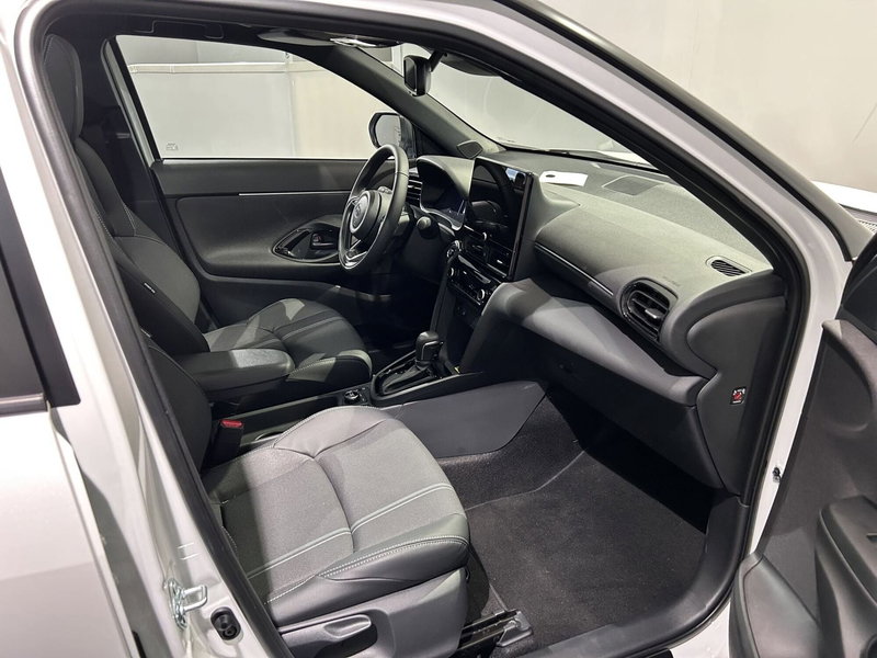 Toyota Yaris Cross nuova a Milano (8)