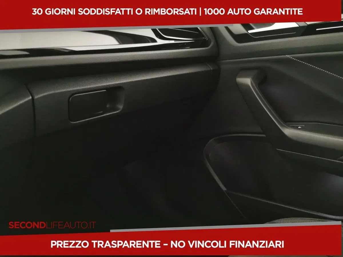 Volkswagen T-Roc usata a Chieti (17)