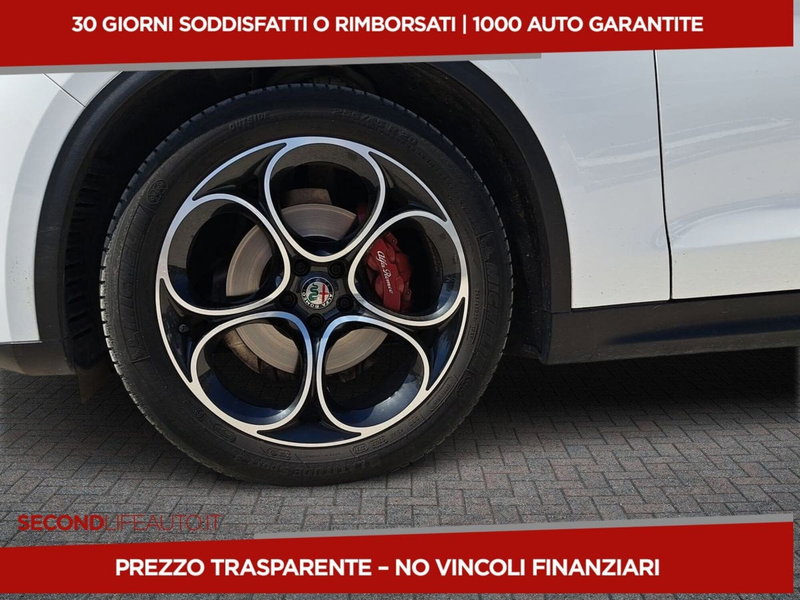 Alfa Romeo Stelvio usata a Chieti (13)