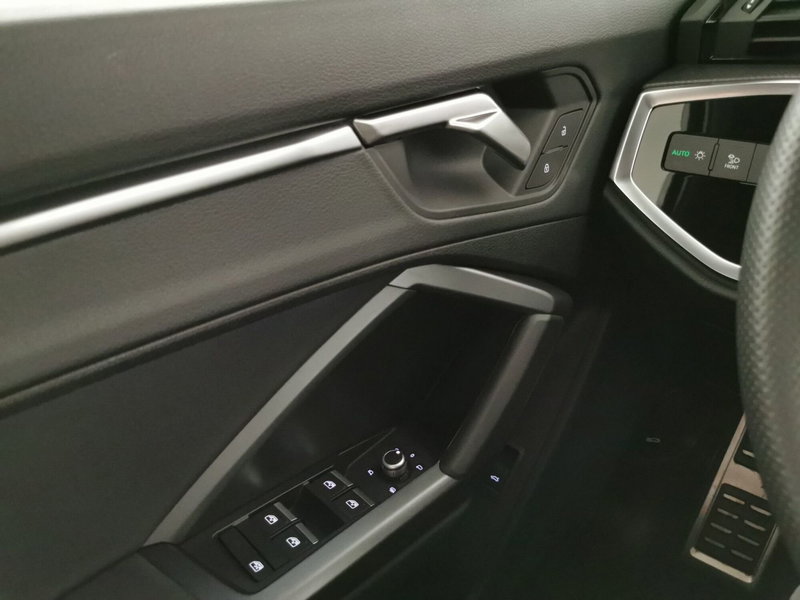 Audi Q3 Sportback usata a Chieti (20)