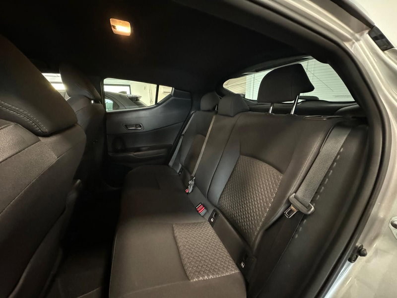 Toyota Toyota C-HR usata a Modena (13)