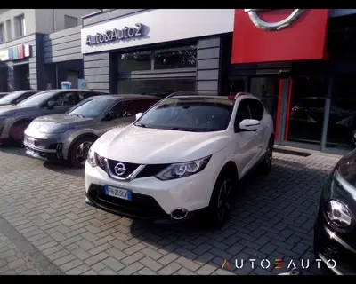Nissan Qashqai 1.5 dCi N-Connecta del 2017 usata a Parma