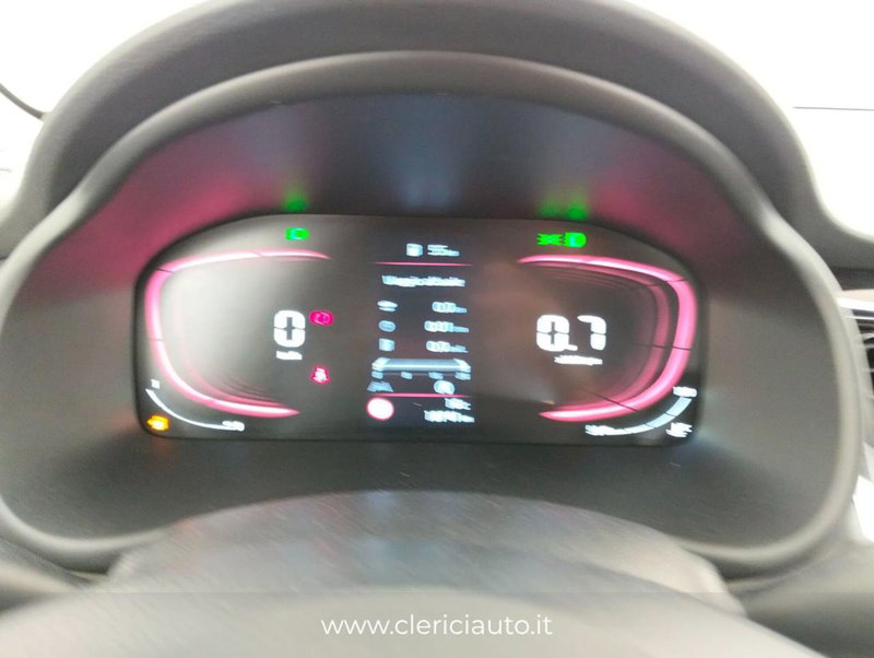 Kia Stonic usata a Como (12)