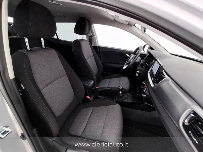 Kia Stonic usata a Como (3)