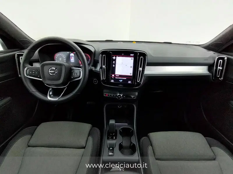 Volvo XC40 usata a Como (4)
