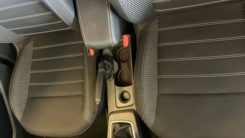 Dacia Duster usata a Catania (19)