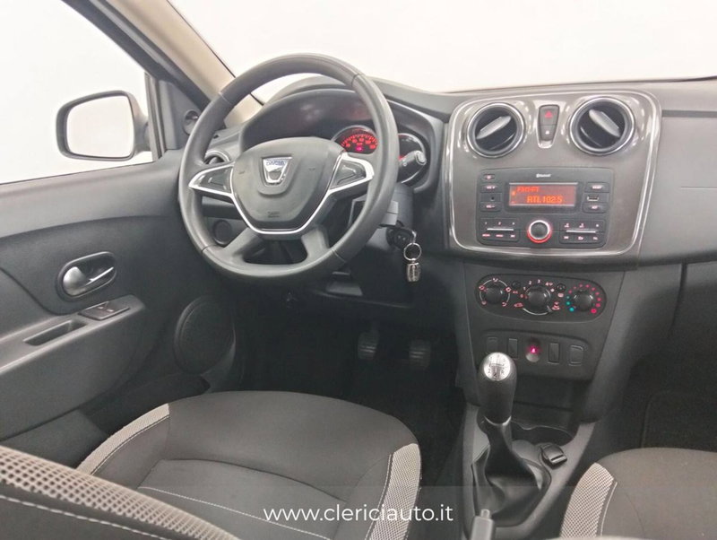 Dacia Sandero usata a Como (10)