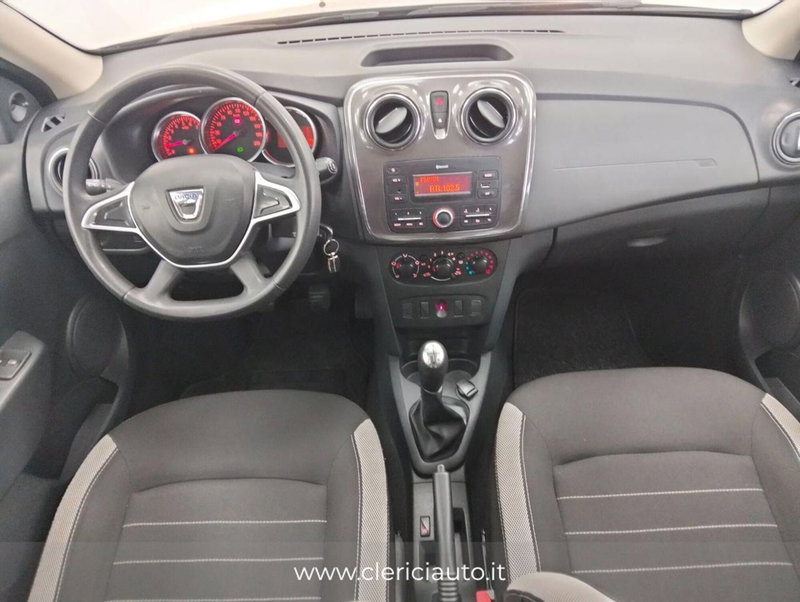 Dacia Sandero usata a Como (4)