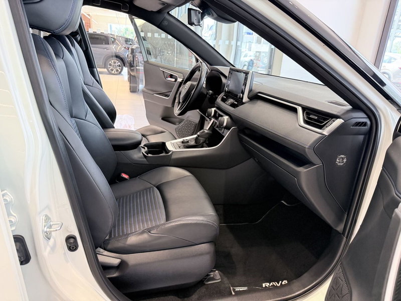 Toyota Rav4 usata a Latina (8)