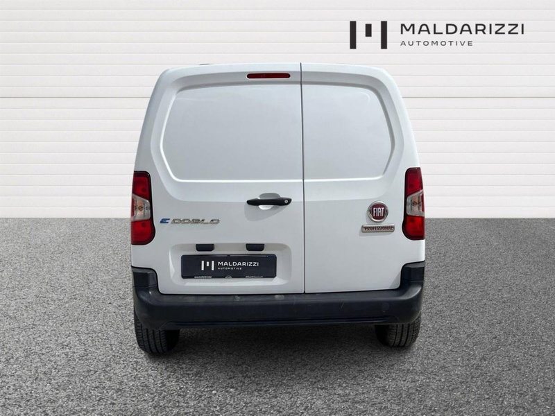 Fiat e-Doblò Furgone nuova a Bari (3)