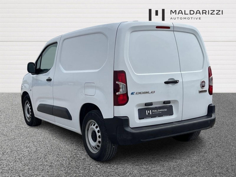 Fiat e-Doblò Furgone nuova a Bari (4)