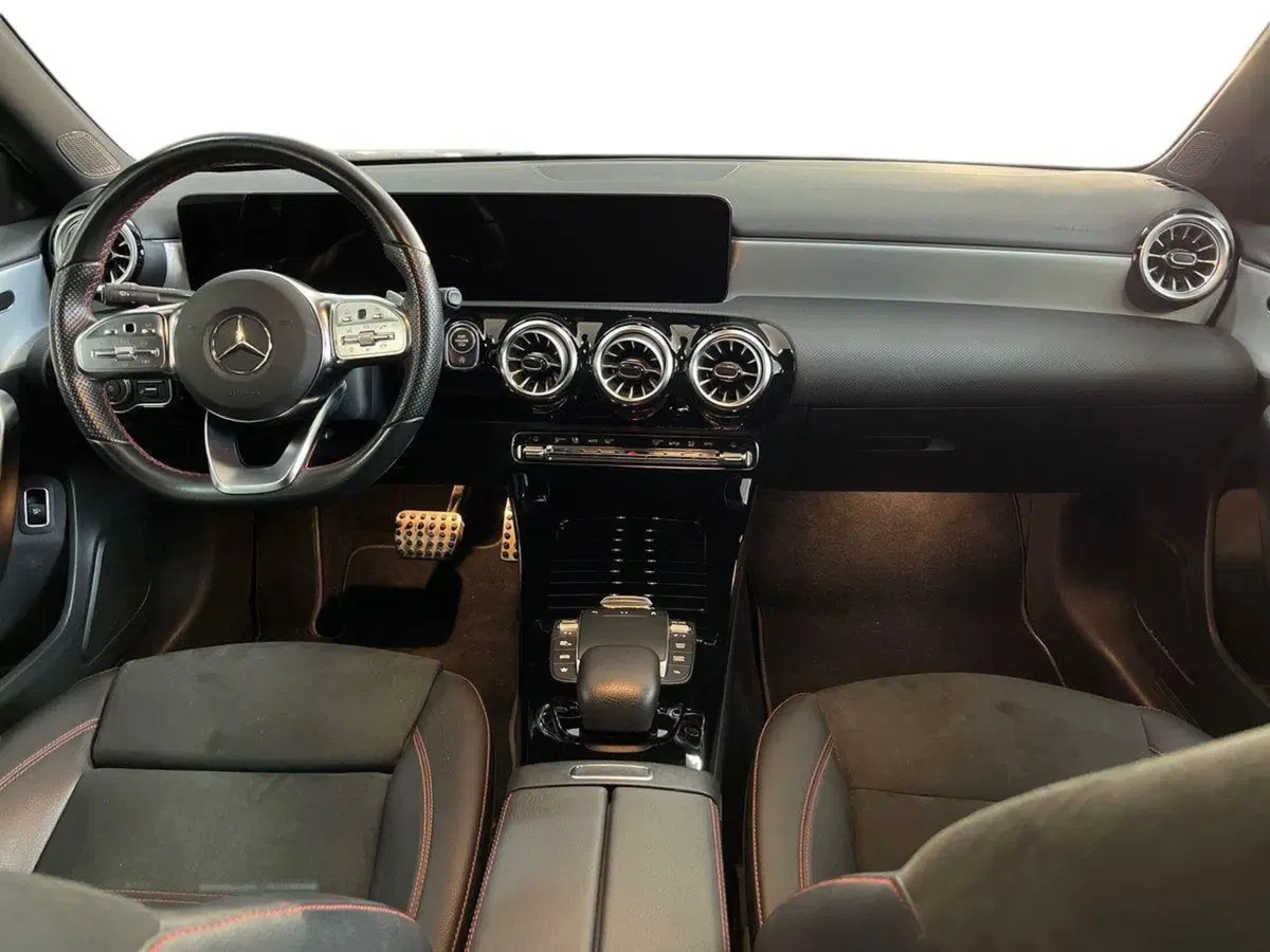 Mercedes-Benz Classe A Sedan usata a Taranto (8)
